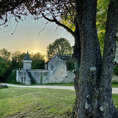 Domaine De Migny Villa Saint-Cyran-du-Jambot Exteriör bild